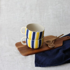 Mug / Tasse avec anse à rayures