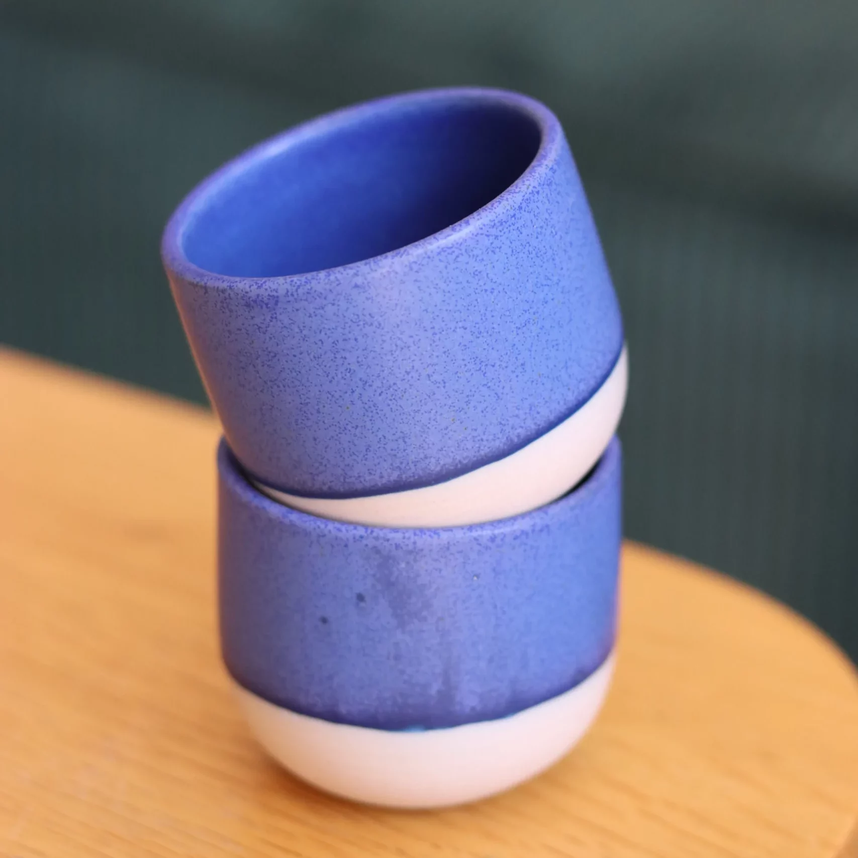 Tasse à café bleu mat – Image 3