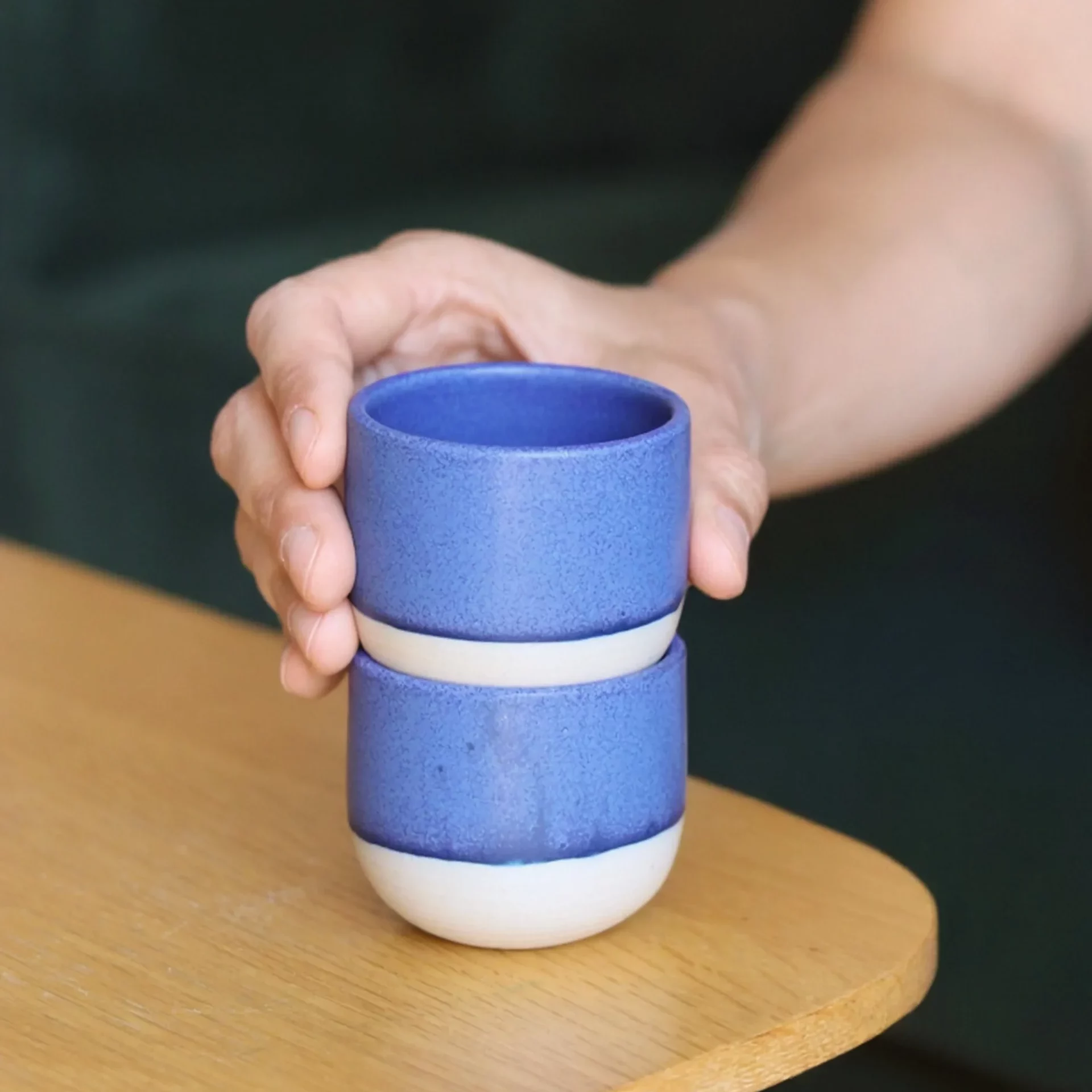 Tasse à café bleu mat – Image 2